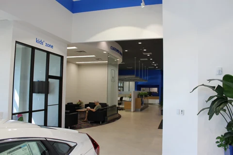 Coconut Point Honda — photo 15