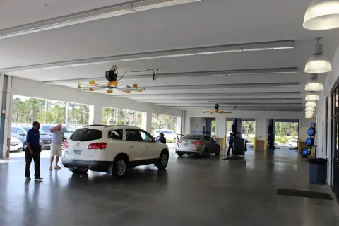 Coconut Point Honda — photo 18