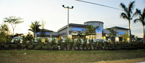 Coconut Point Honda — photo 30