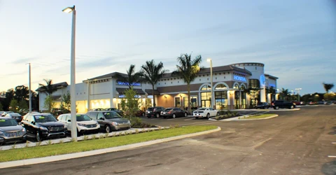 Coconut Point Honda — photo 31