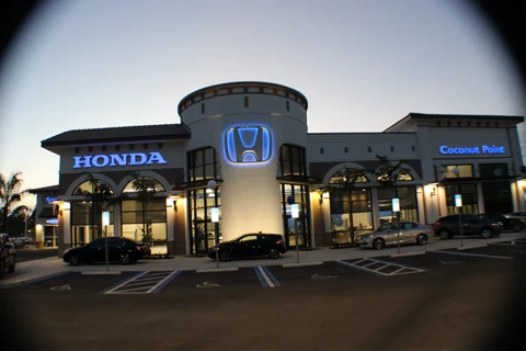 Coconut Point Honda — photo 35