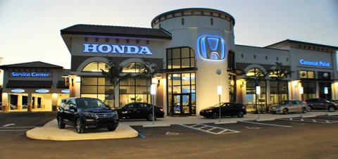 Coconut Point Honda — photo 36