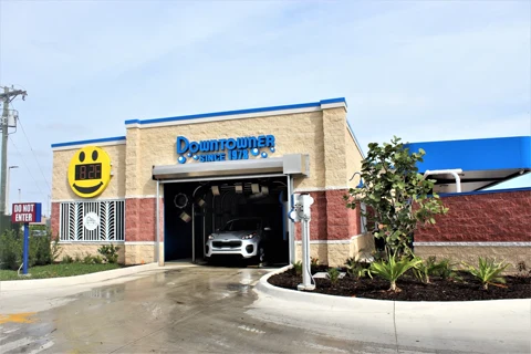 Downtowner Car Wash — photo 11