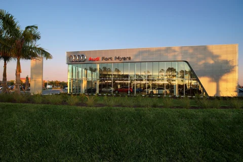 Audi Fort Myers — photo 3