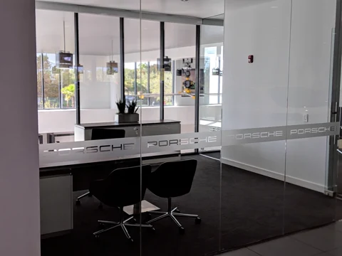 Orlando Porsche — photo 11