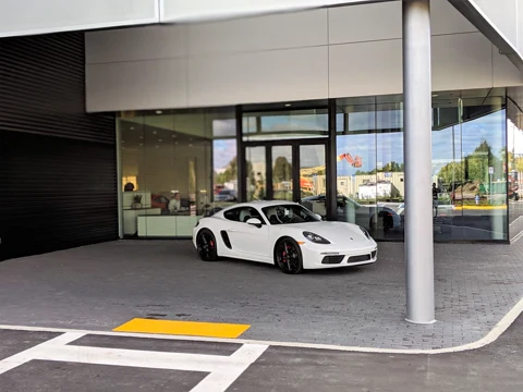 Orlando Porsche — photo 17