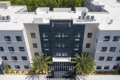 Staybridge — photo 13