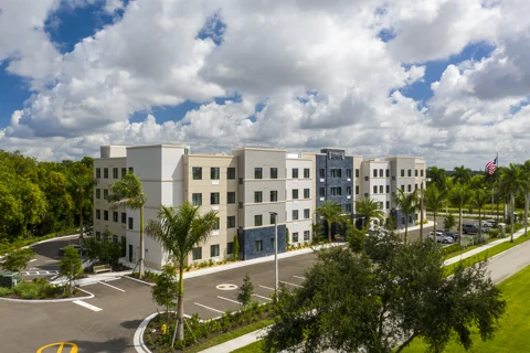 Staybridge — photo 17