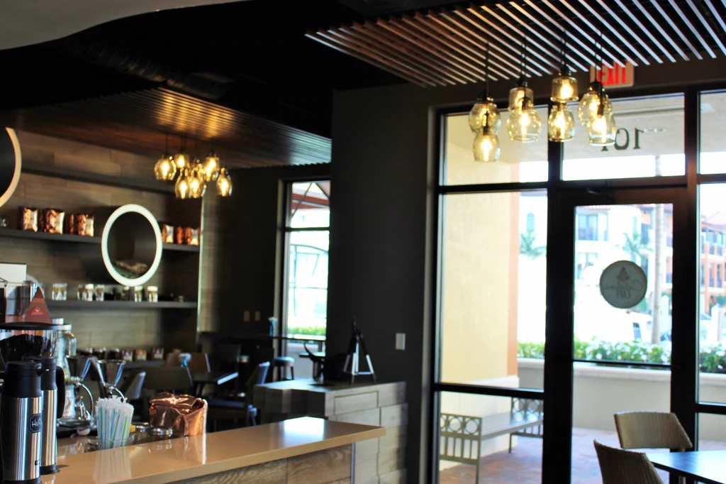 Naples Bay Resort Cafe and Restaurant — photo 7