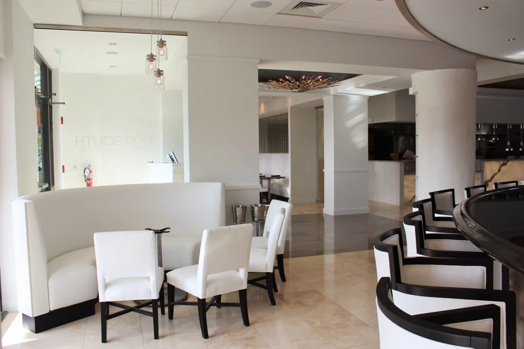 Naples Bay Resort Cafe and Restaurant — photo 16