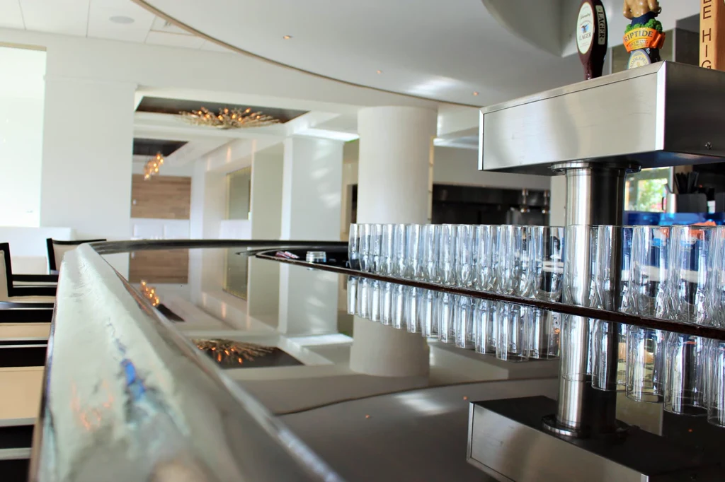 Naples Bay Resort Cafe and Restaurant — photo 20
