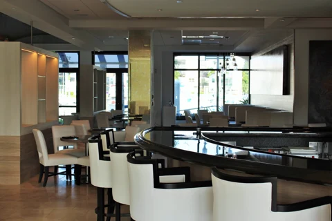 Naples Bay Resort Cafe and Restaurant — photo 22