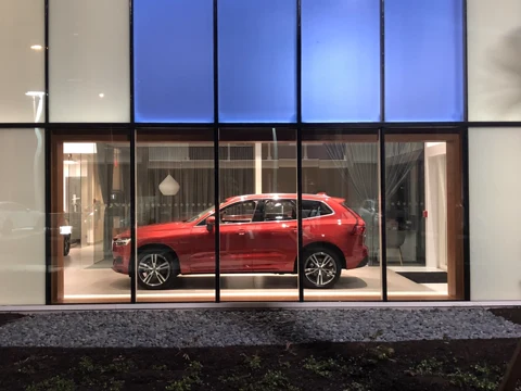 Naples Volvo — photo 14