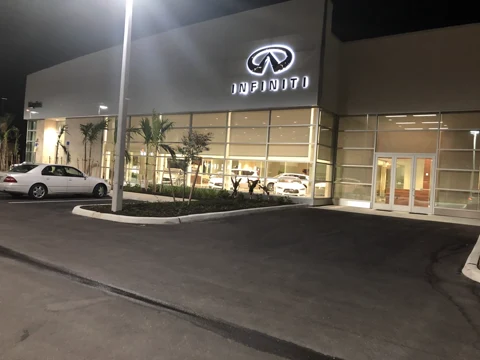 Naples Infiniti — photo 2