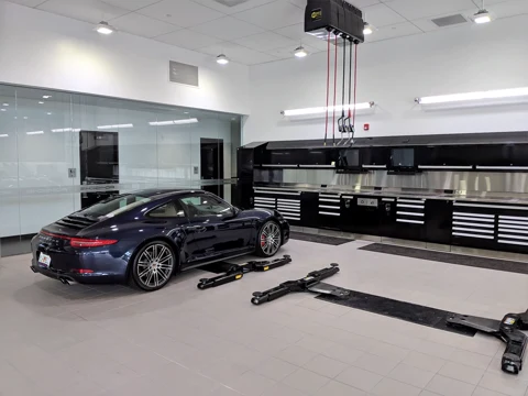 Orlando Porsche — photo 27