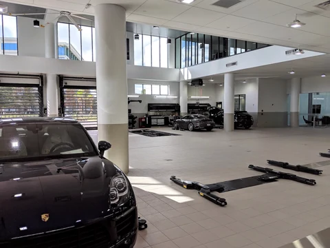 Orlando Porsche — photo 31