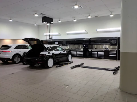Orlando Porsche — photo 32
