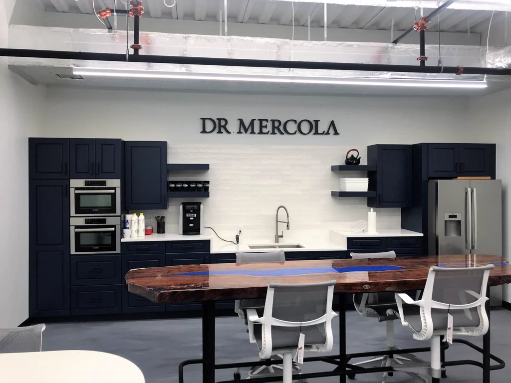 Mercola — photo 3